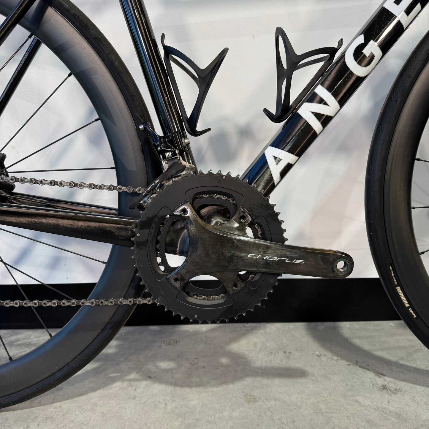 Angel Works Voss Record Black 51 (RD510006). Detalle Grupo