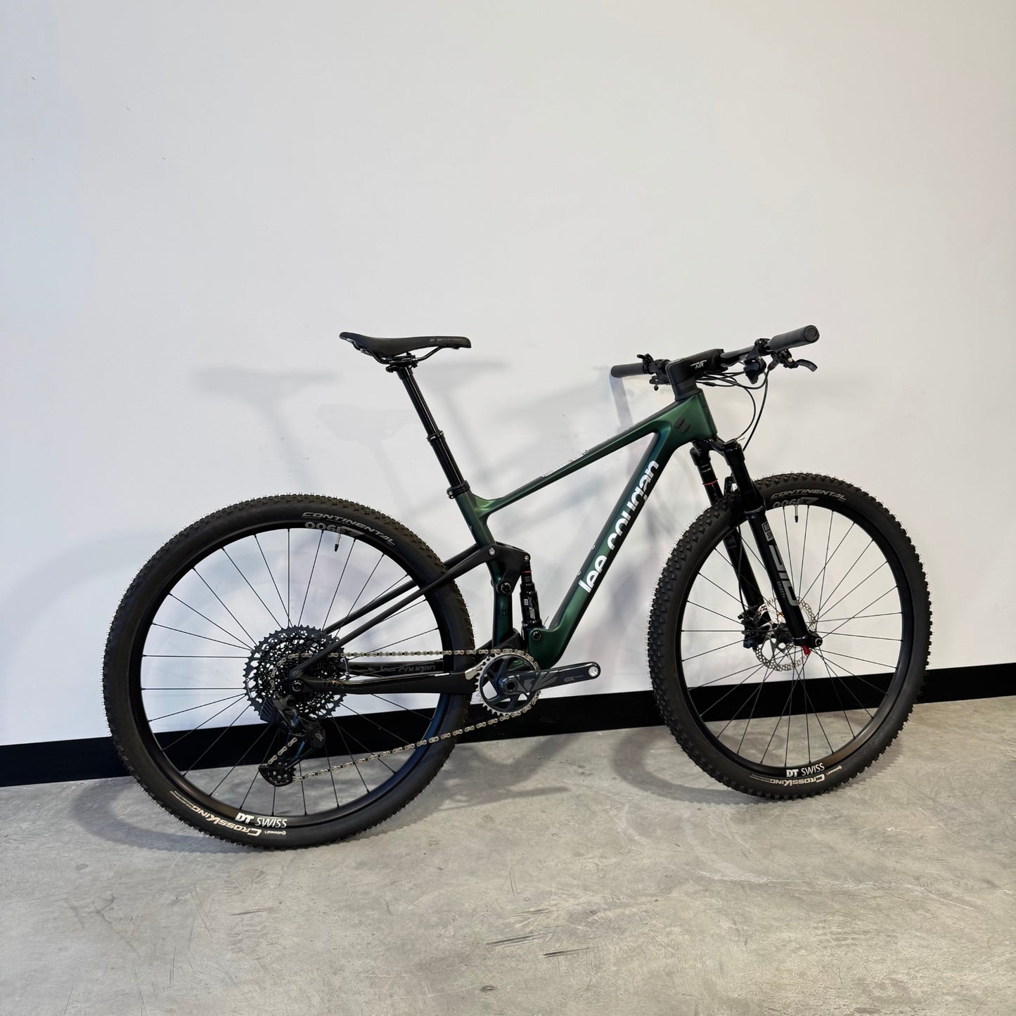 Lee Cougan Crossfire 428 Carbon Green M (22CX-A-1071)