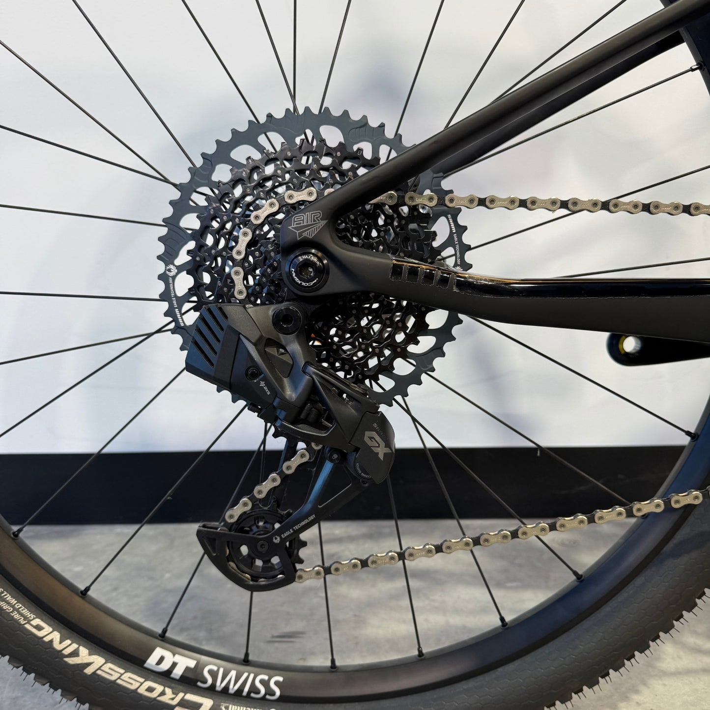 Lee Cougan Crossfire 428 Carbon Green M (22CX-A-1071). Detalle Desviador