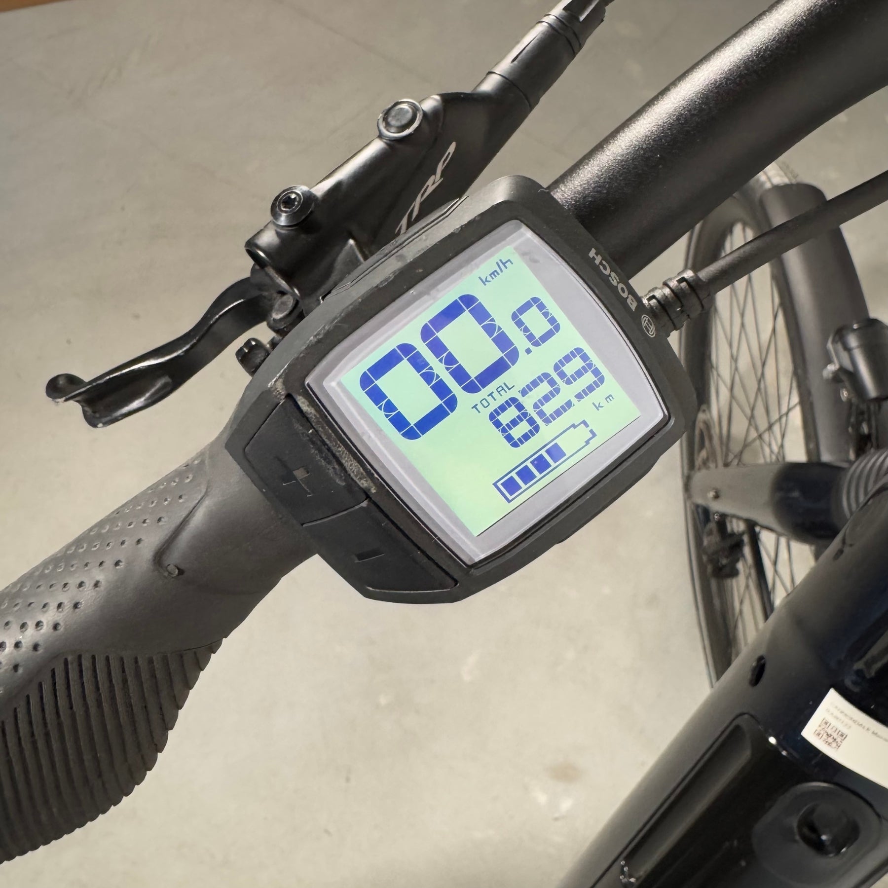 Cannondale Mavaro Neo 5+ Black Pearl L RA80122 Detalle Display