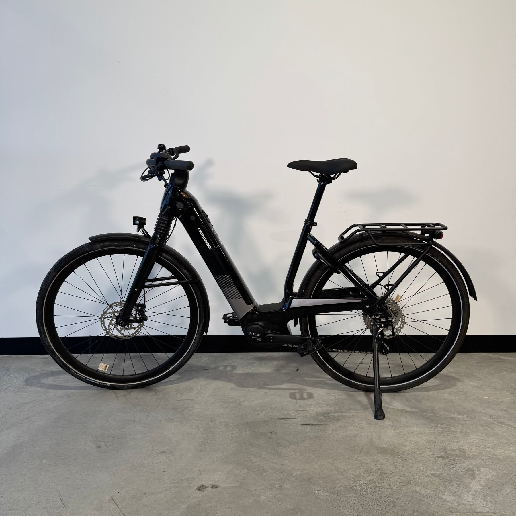 Cannondale Mavaro Neo 5+ Black Pearl M (RA80931). Detalle 360