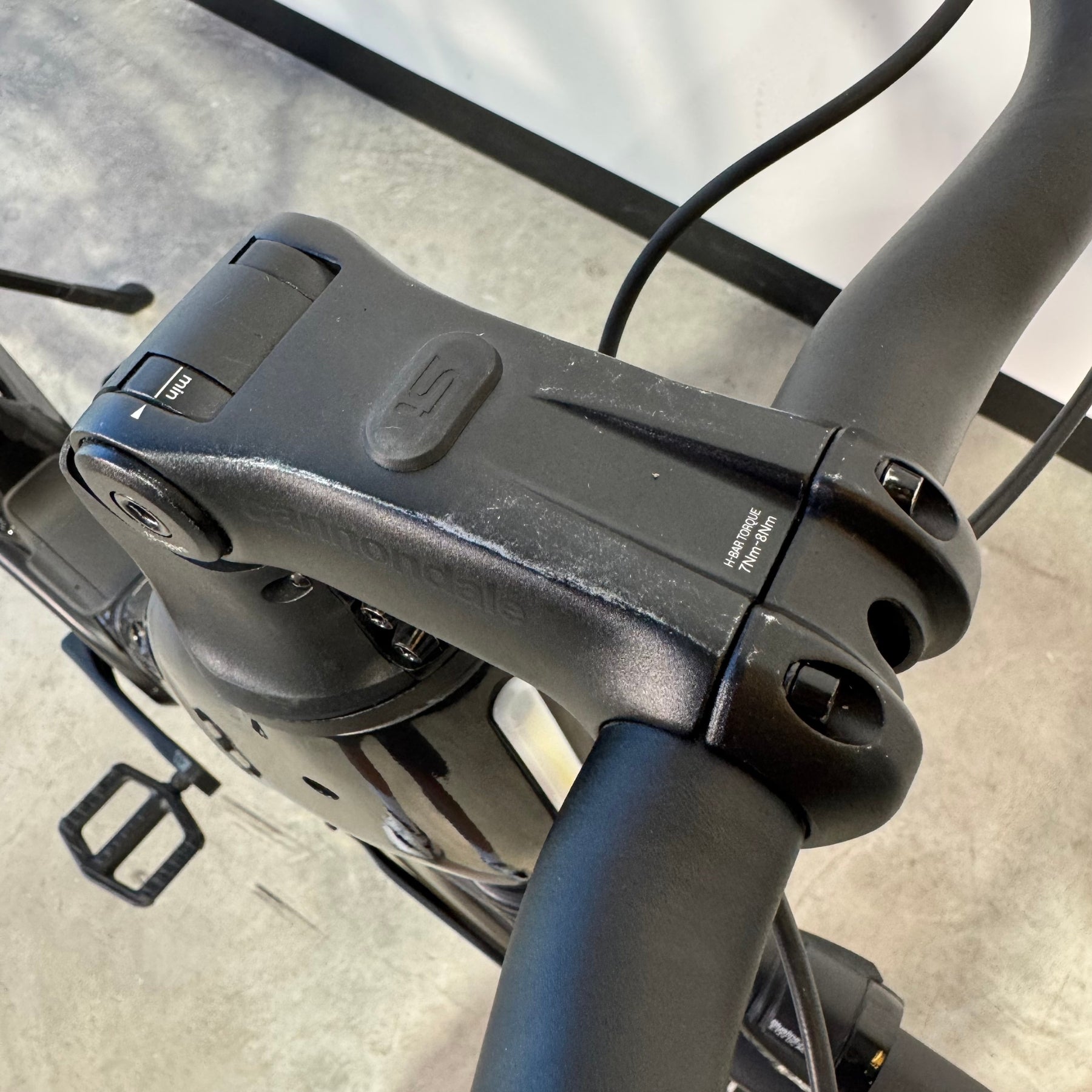 Cannondale Mavaro Neo 5+ Black Pearl M (RA80931). Detalle potencia