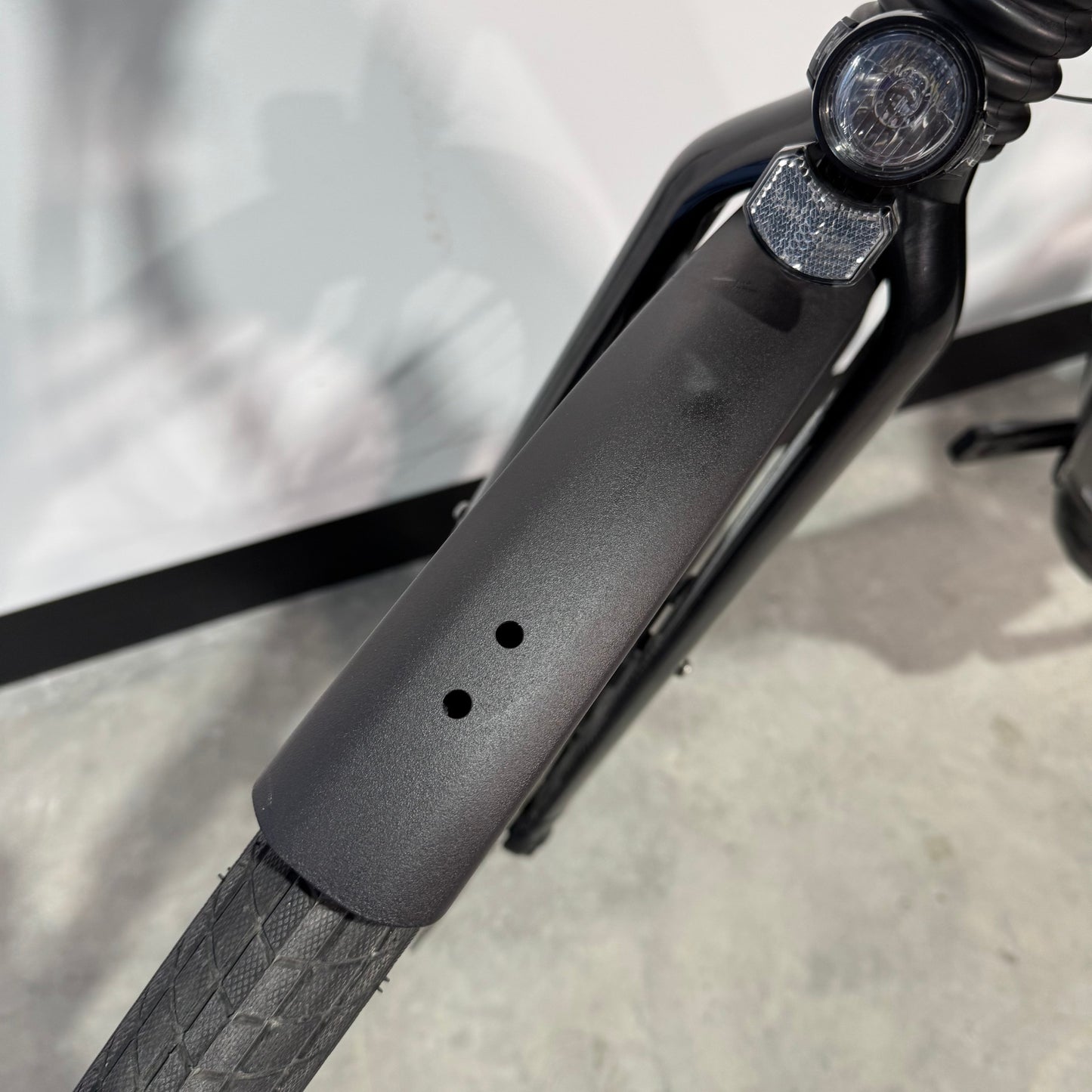 Cannondale Mavaro Neo 5+ Black Pearl S RA80818 Detalle Guardabarros