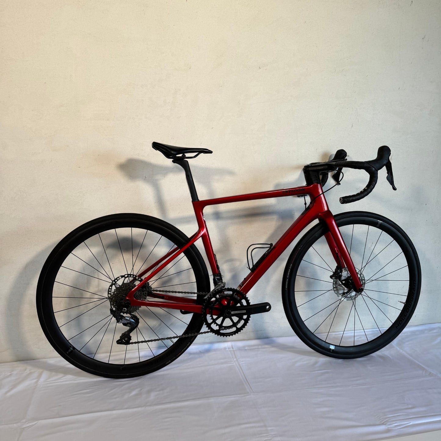 Cannondale Supersix EVO Hi-MOD Disc Ultegra - Candy Red (51) TC90127 