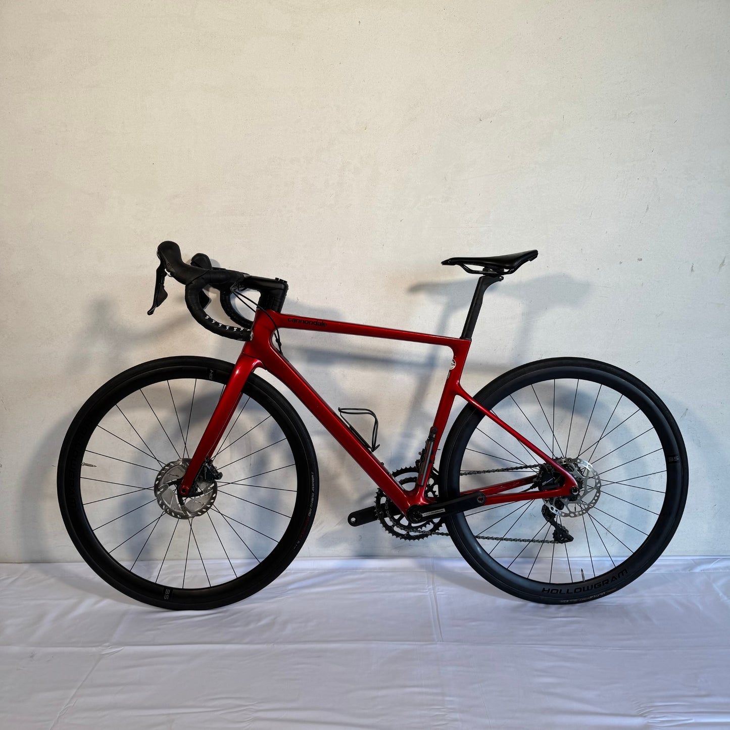 Cannondale Supersix EVO Hi-MOD Disc Ultegra Candy Red (51) TC90127 