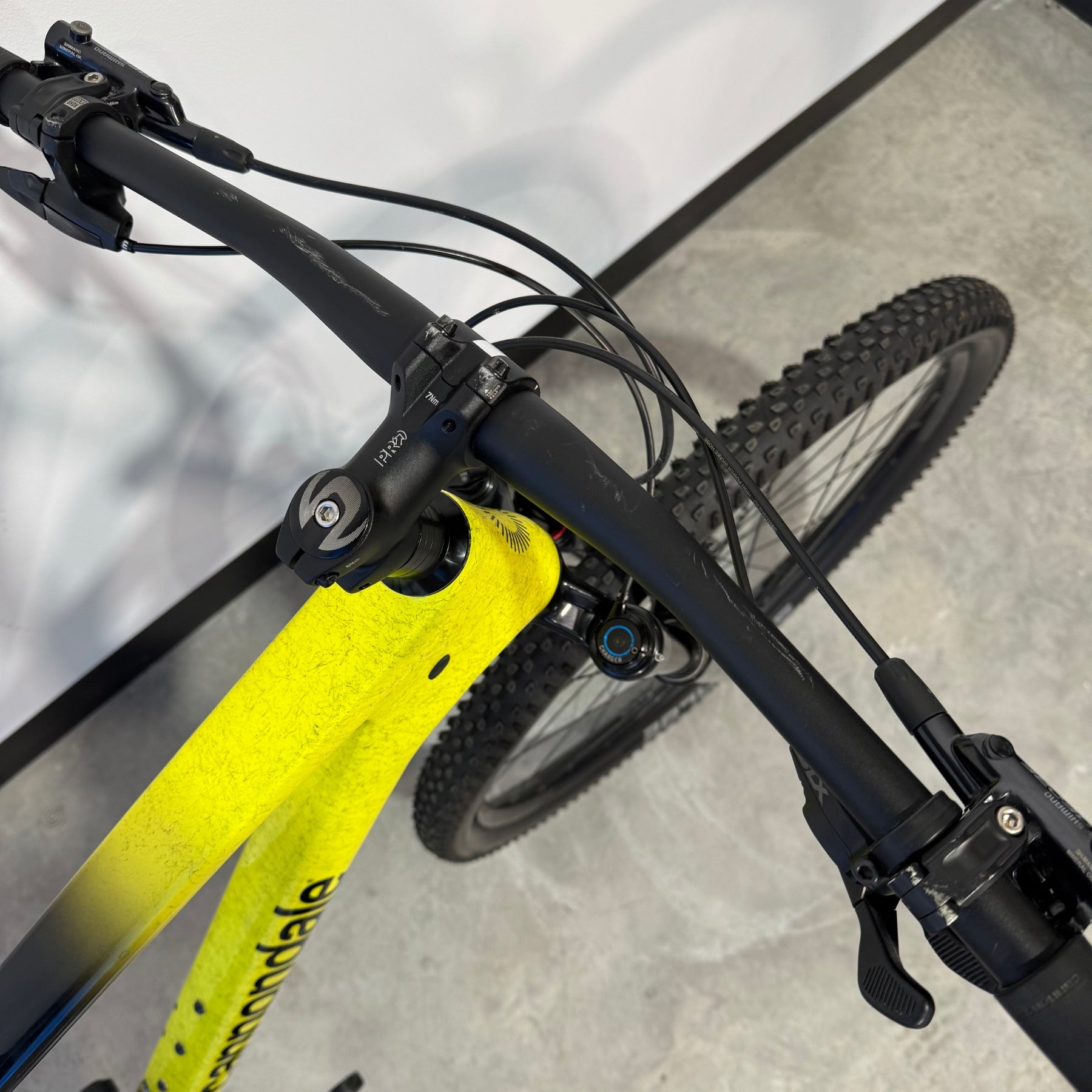 Cannondale Scalpel HT Carbon 3 Highlighter (M) TD05444 Detalle Manillar