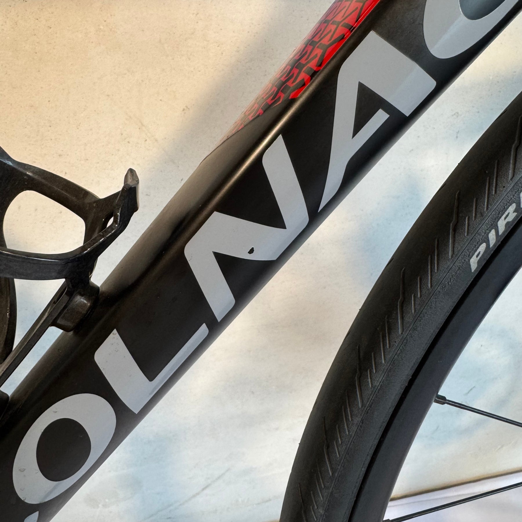 Colnago V3 Sram Rival AXS Black Red 50s 53 YT20J00415 Detalle Cuadro