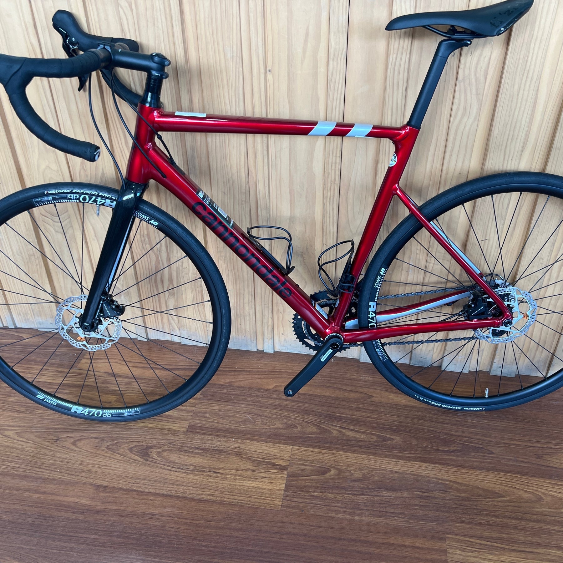 Detalle Cannondale CAAD13 105 Candy Red 56 HA43512