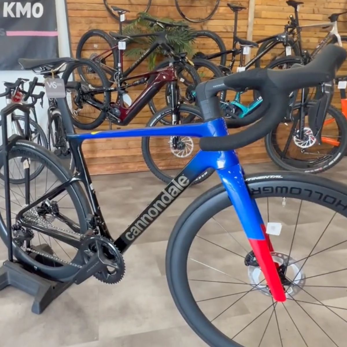 Video laden: Cannondale Supersix Evo Hm 2 Straßenfahrrad